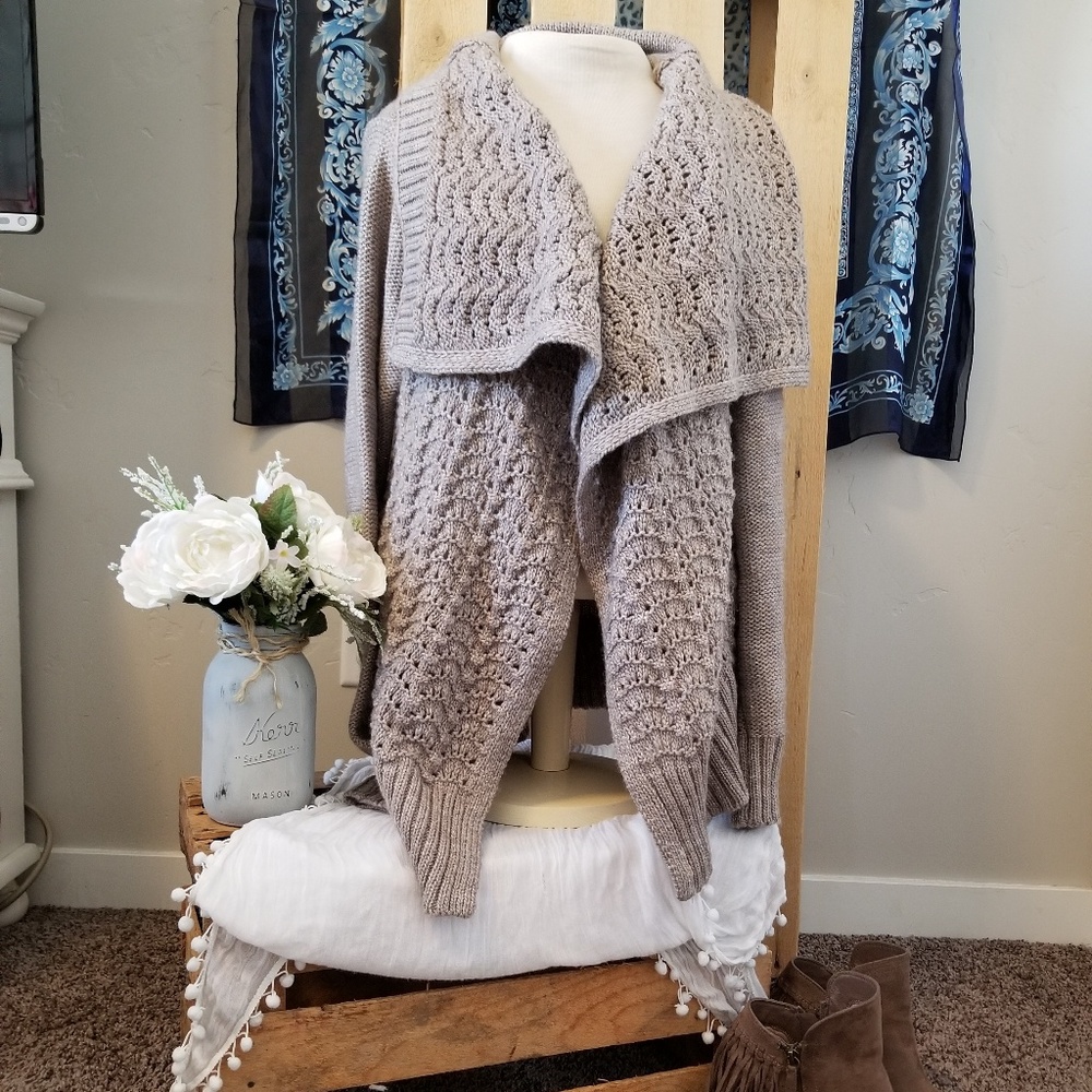 American Eagle Knit open Cardigan